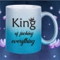 Preview: Glitzertasse Farbverlauf blau mit Spruch: King of fucking Everything